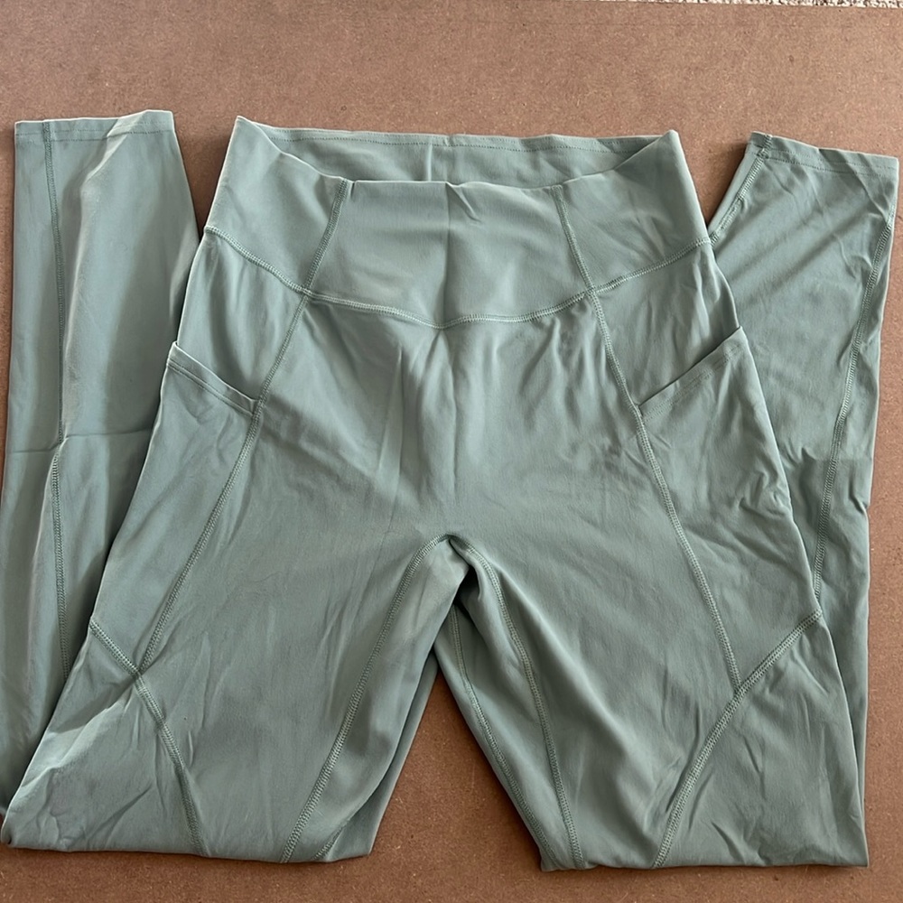 Gymshark Whitney Simmons Everyday Pocket Leggings - Leaf Green